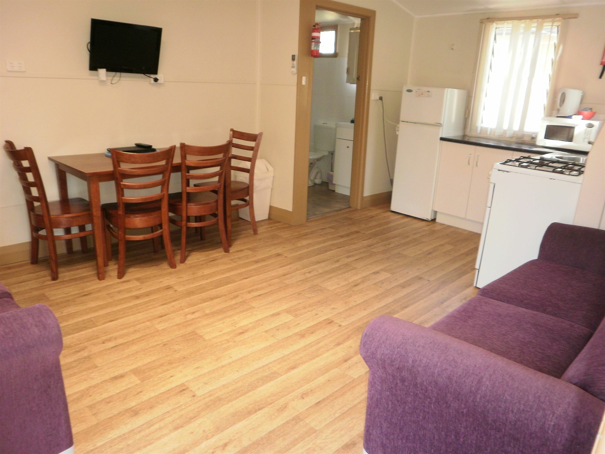 Kickback Cottages Лейкс Ентранс Екстериор снимка