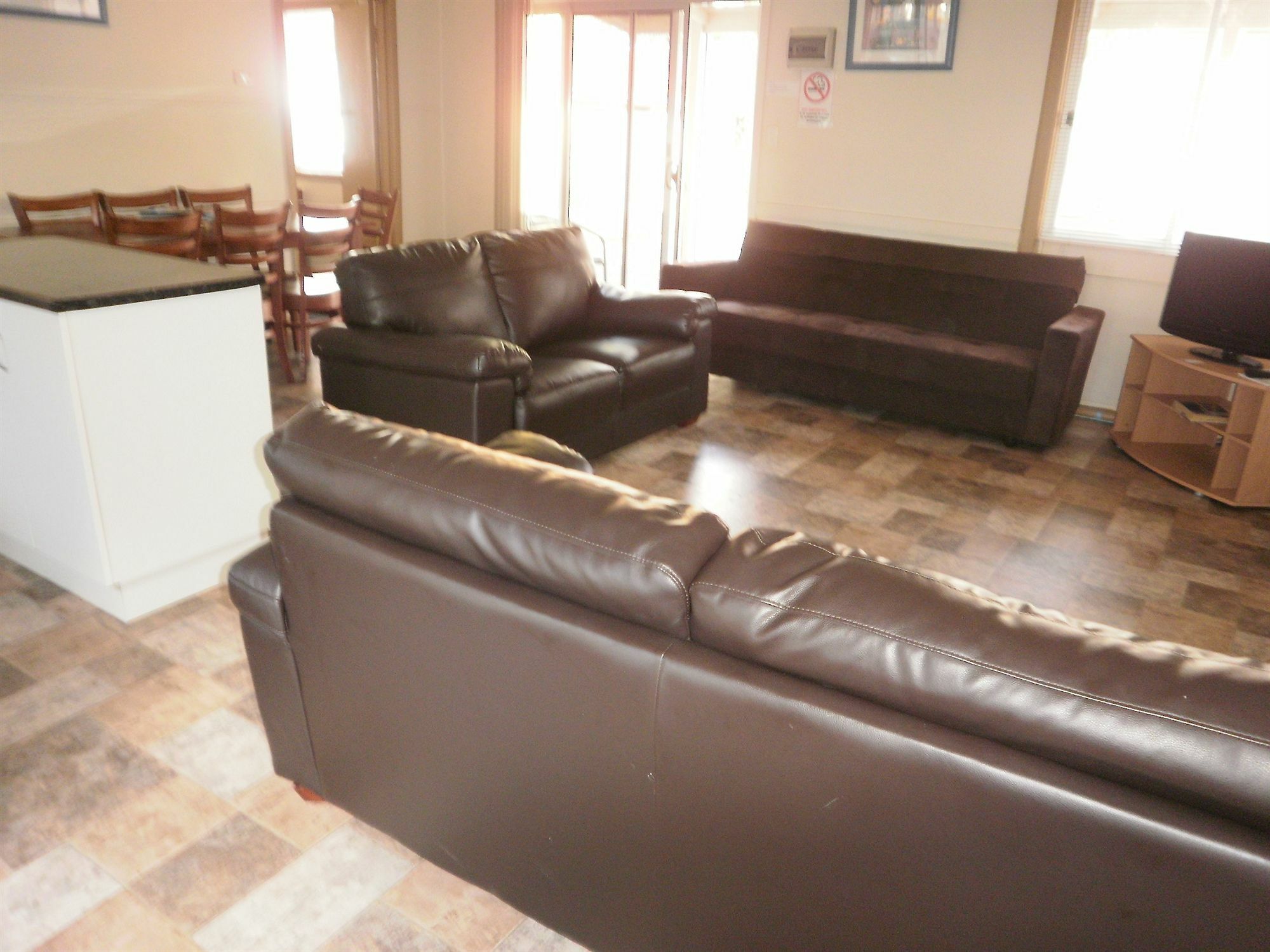 Kickback Cottages Лейкс Ентранс Екстериор снимка