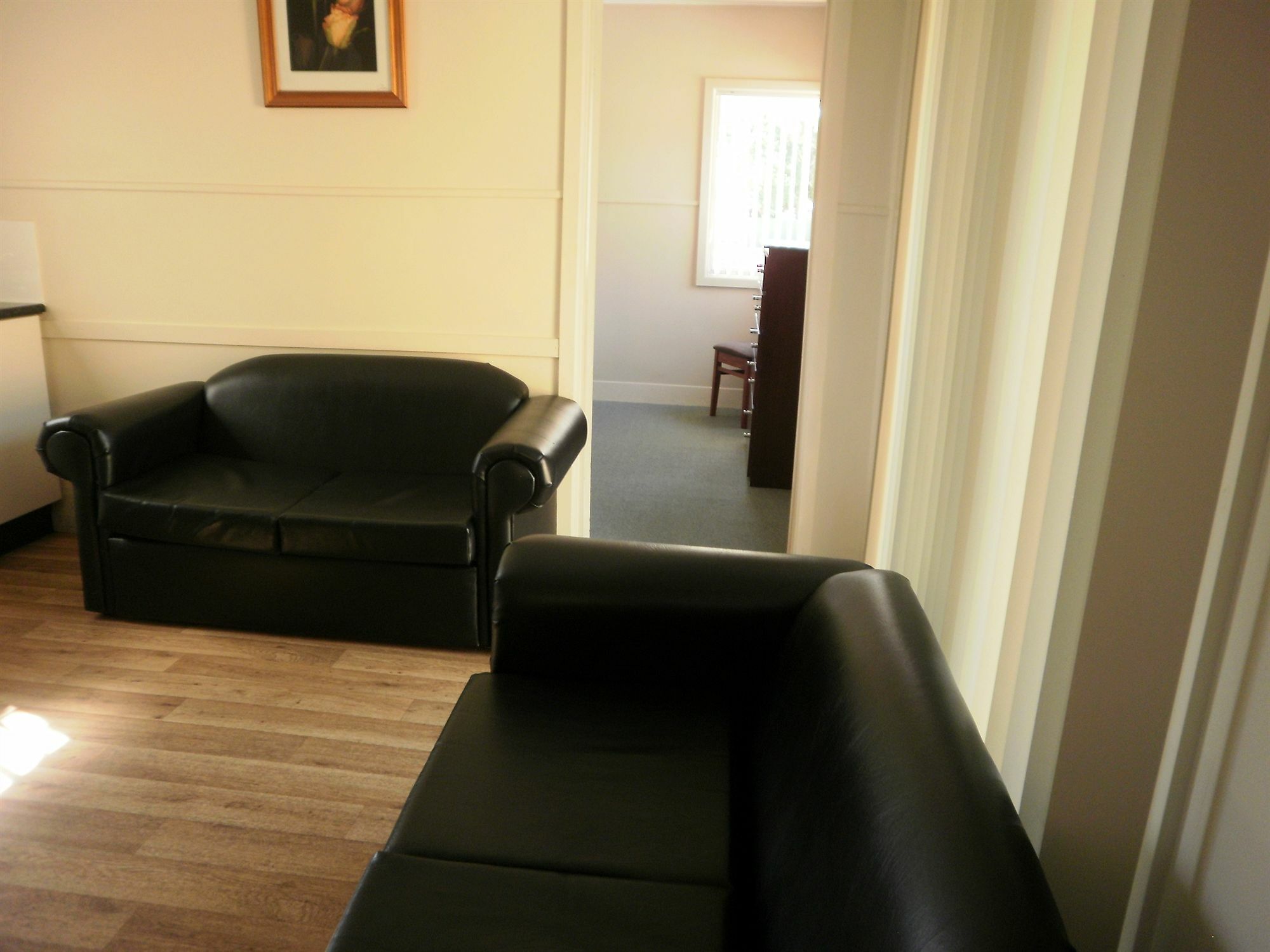 Kickback Cottages Лейкс Ентранс Екстериор снимка