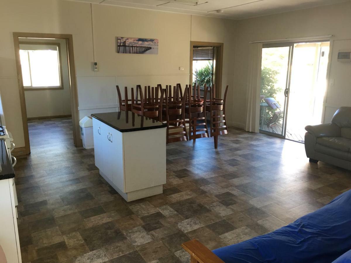 Kickback Cottages Лейкс Ентранс Екстериор снимка