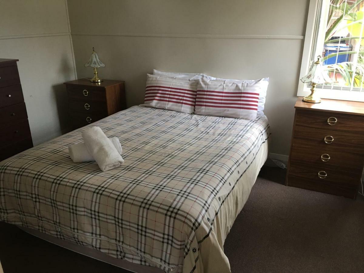 Kickback Cottages Лейкс Ентранс Екстериор снимка