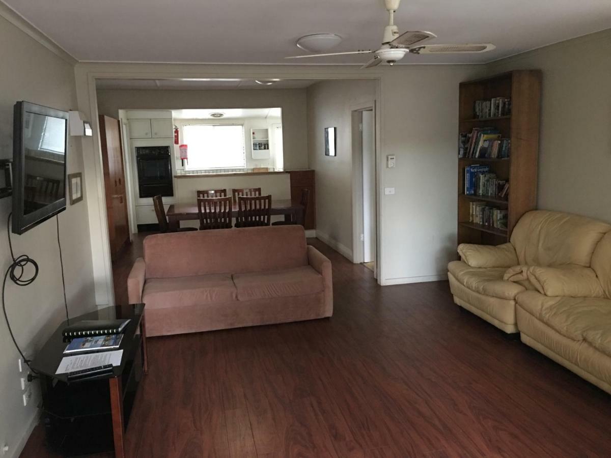 Kickback Cottages Лейкс Ентранс Екстериор снимка