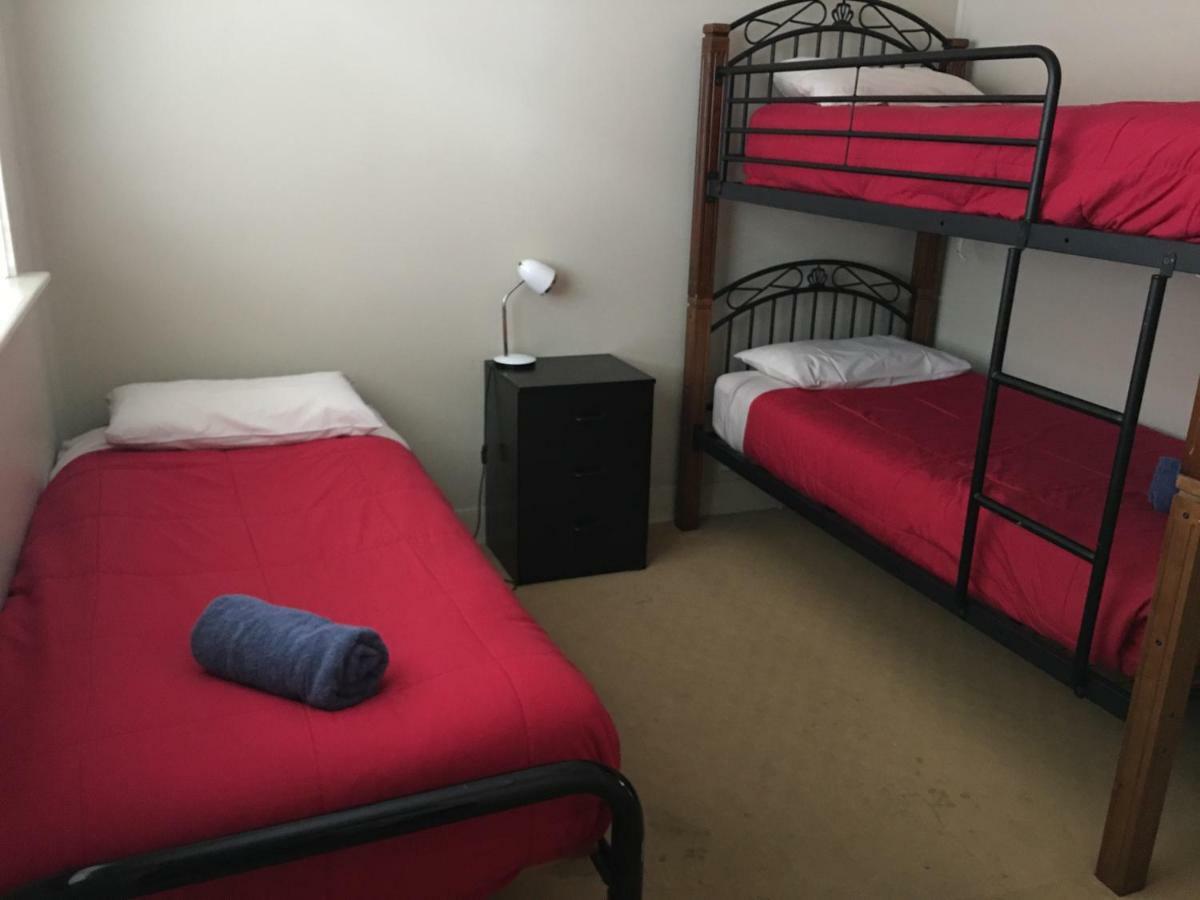 Kickback Cottages Лейкс Ентранс Екстериор снимка