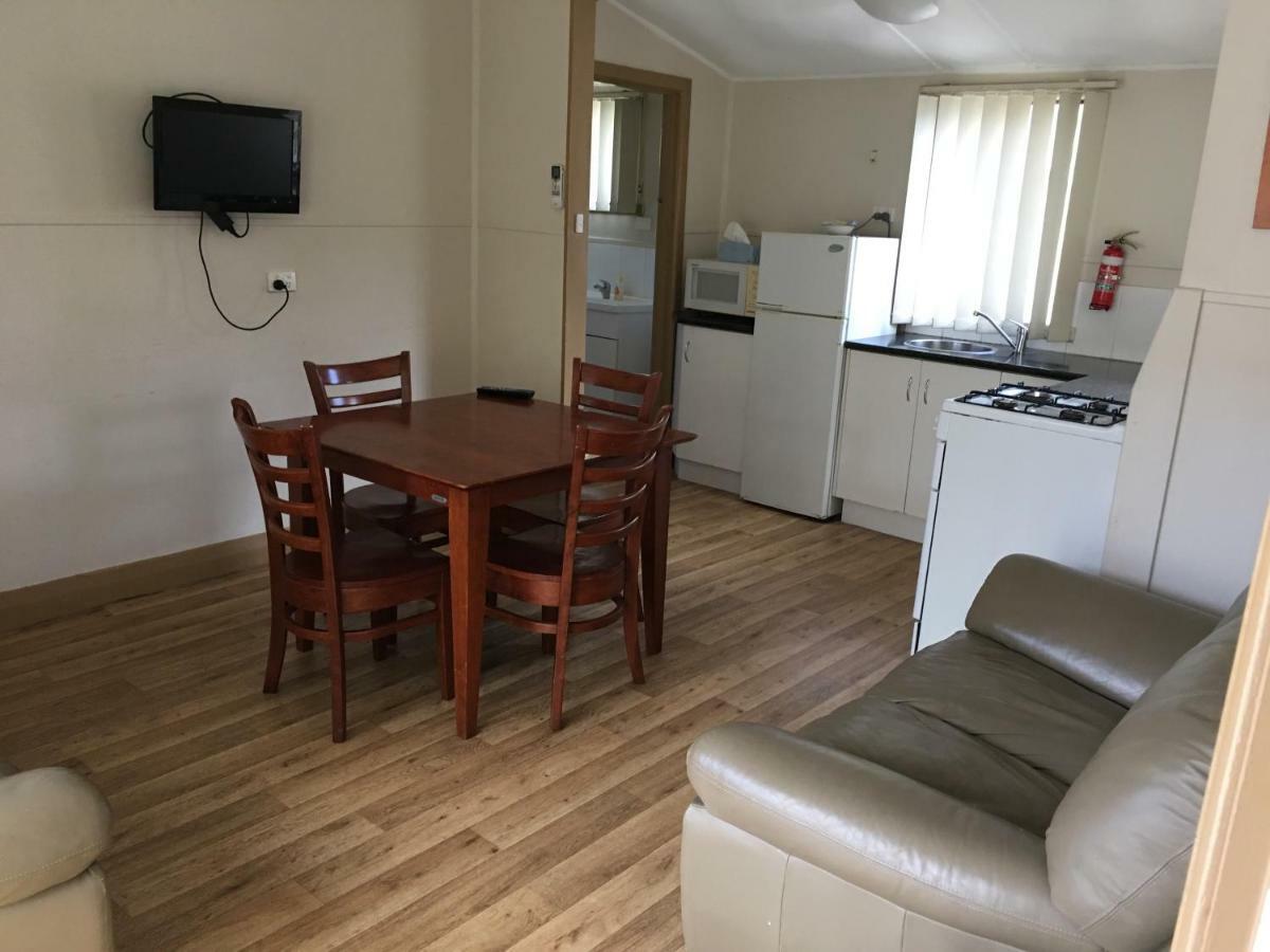 Kickback Cottages Лейкс Ентранс Екстериор снимка